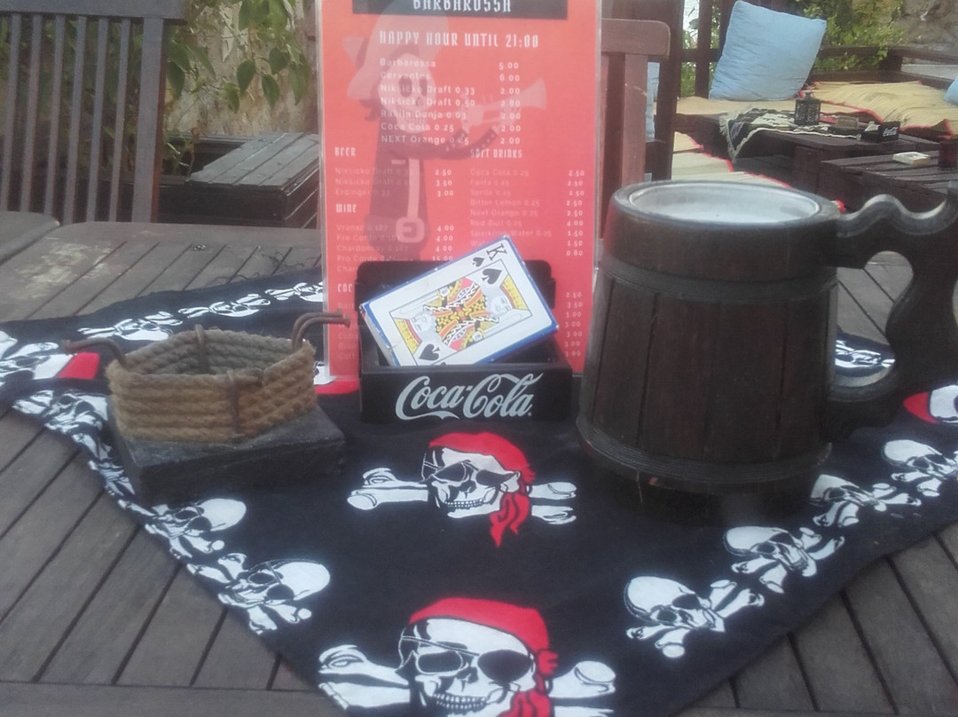 Barbarossa Pirate Bar-乌尔齐尼必去景点