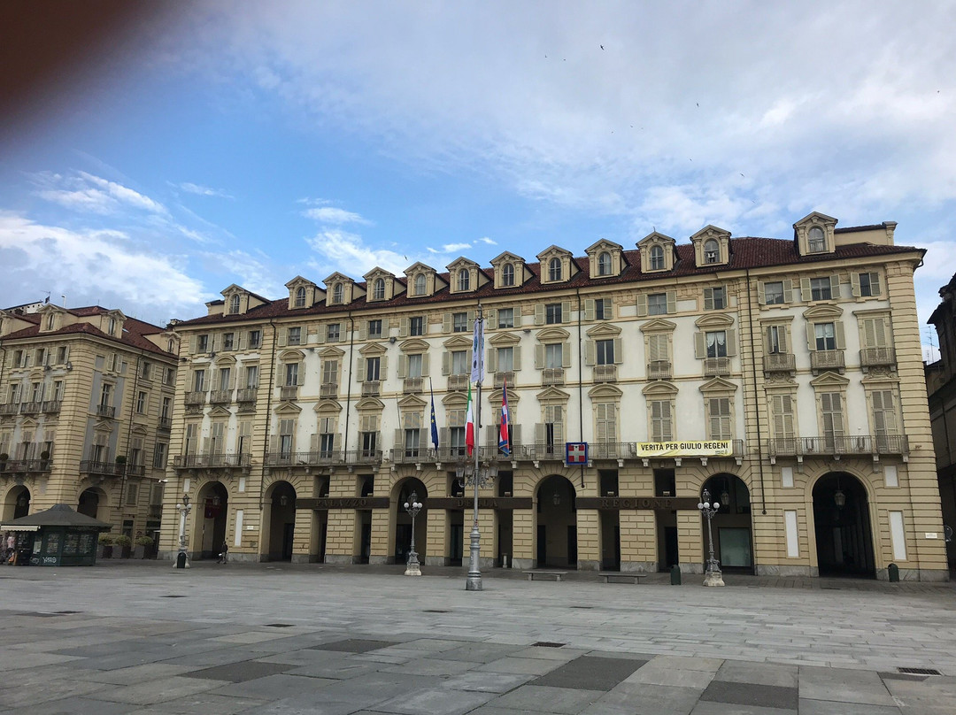 Piazza Savoia景点图片