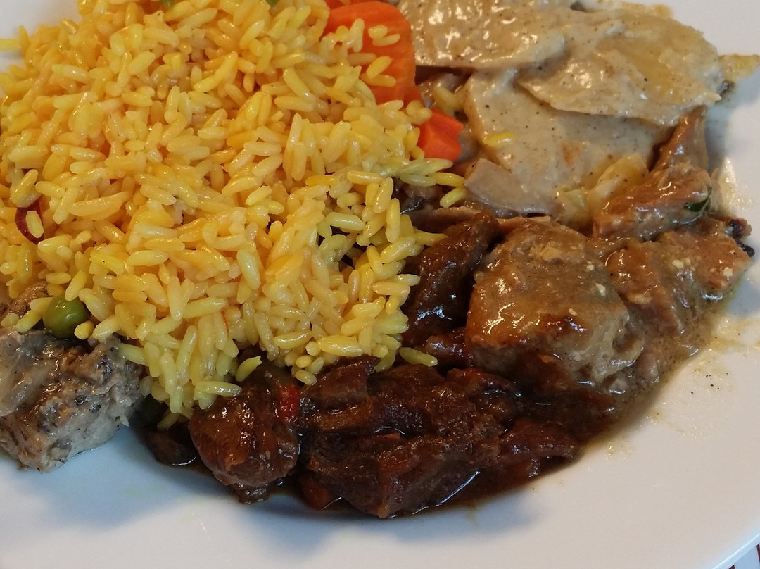 Attika Beach Hotel主图