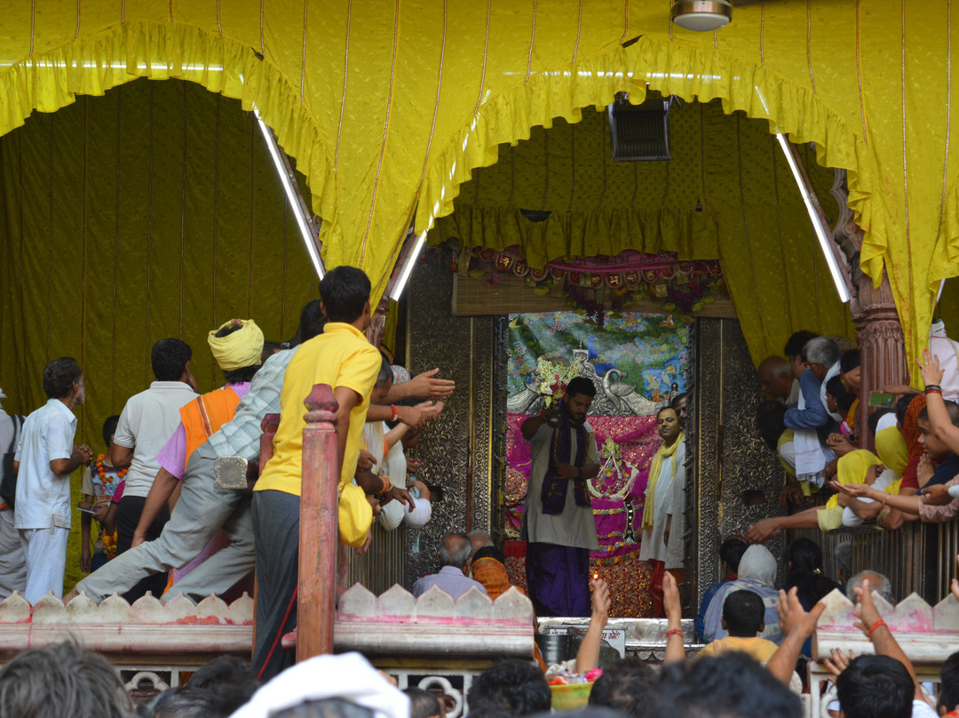 Sri Radhavallabh Vrindavan Temple景点图片