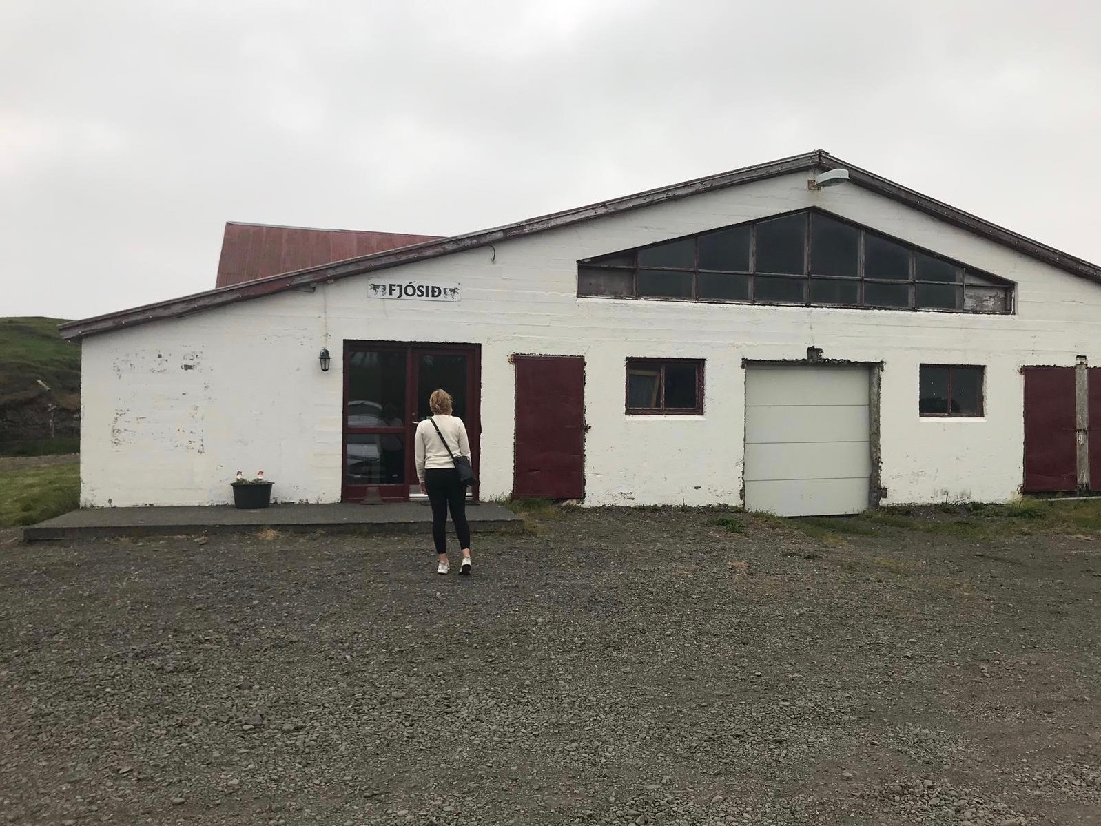 Hólmur Farm-官方