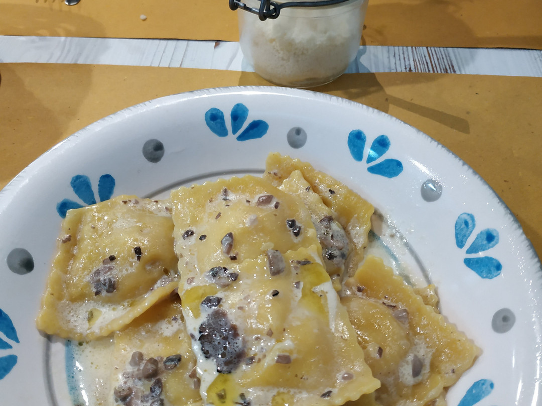 La Vecchia Bottega-皮恩扎必去景点