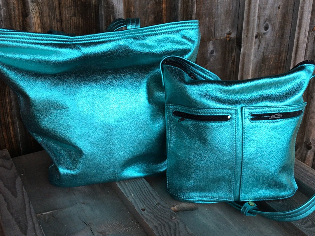 Leather Works by Jolene-Indian Brook必去景点