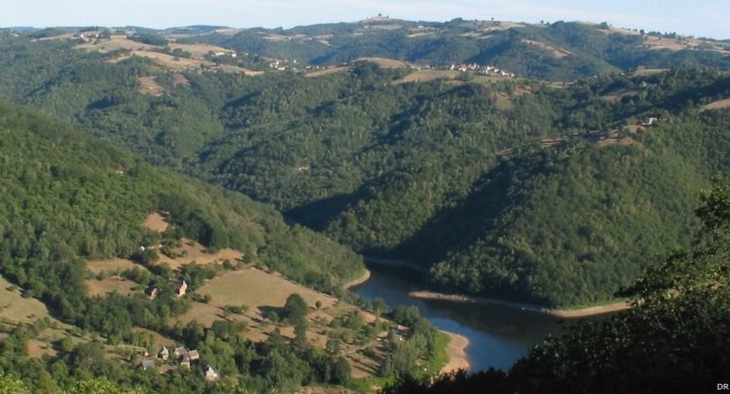 Belvédére des Gorges de la Truyére et du Chateau de Valon景点图片