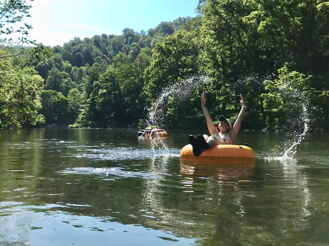 Loafers Glory Rafting and Tubing-Bakersville必去景点