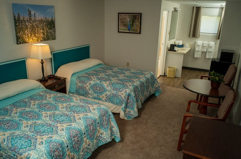 Surrey House Country Inn主图