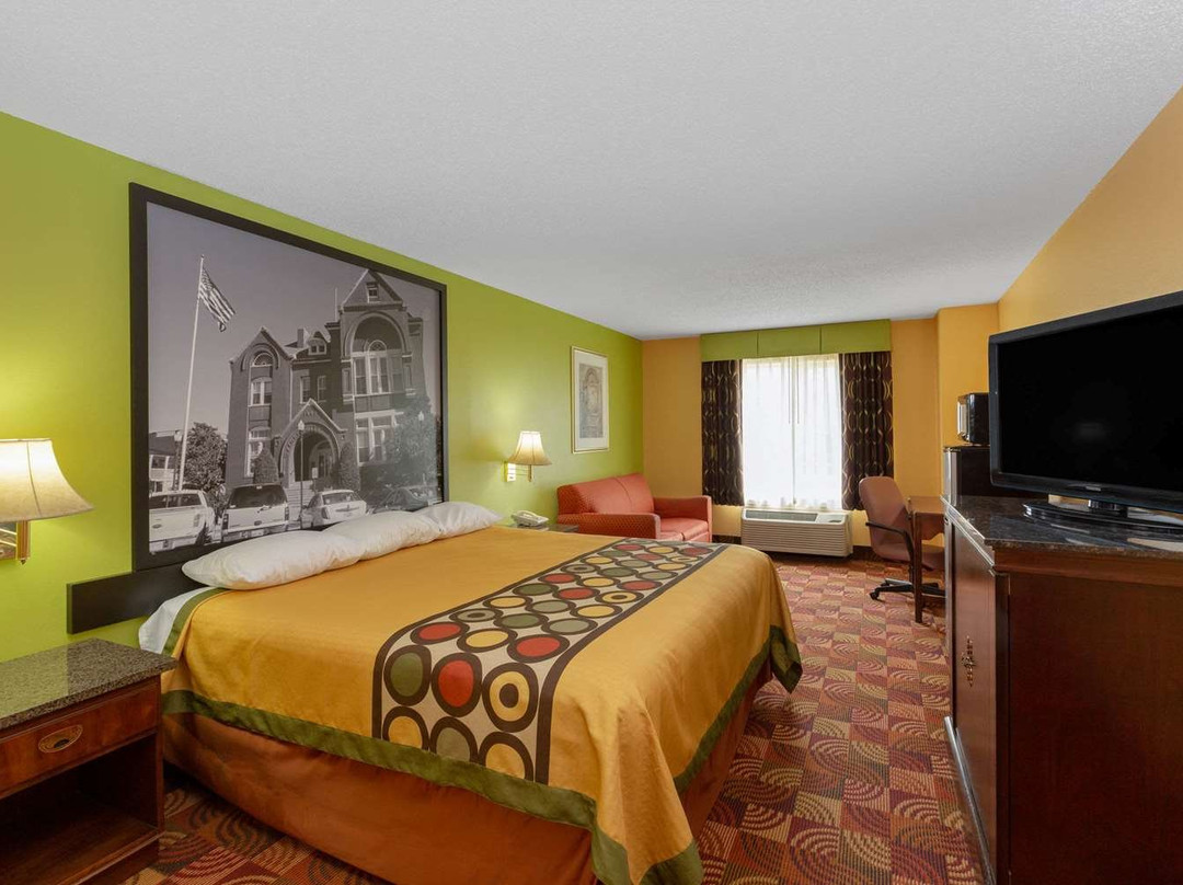 Super 8 by Wyndham Lake of the Ozarks主图