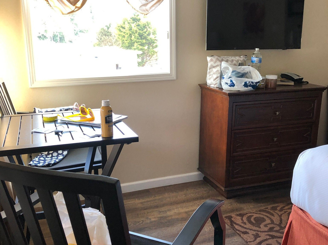 The Waldport Inn主图