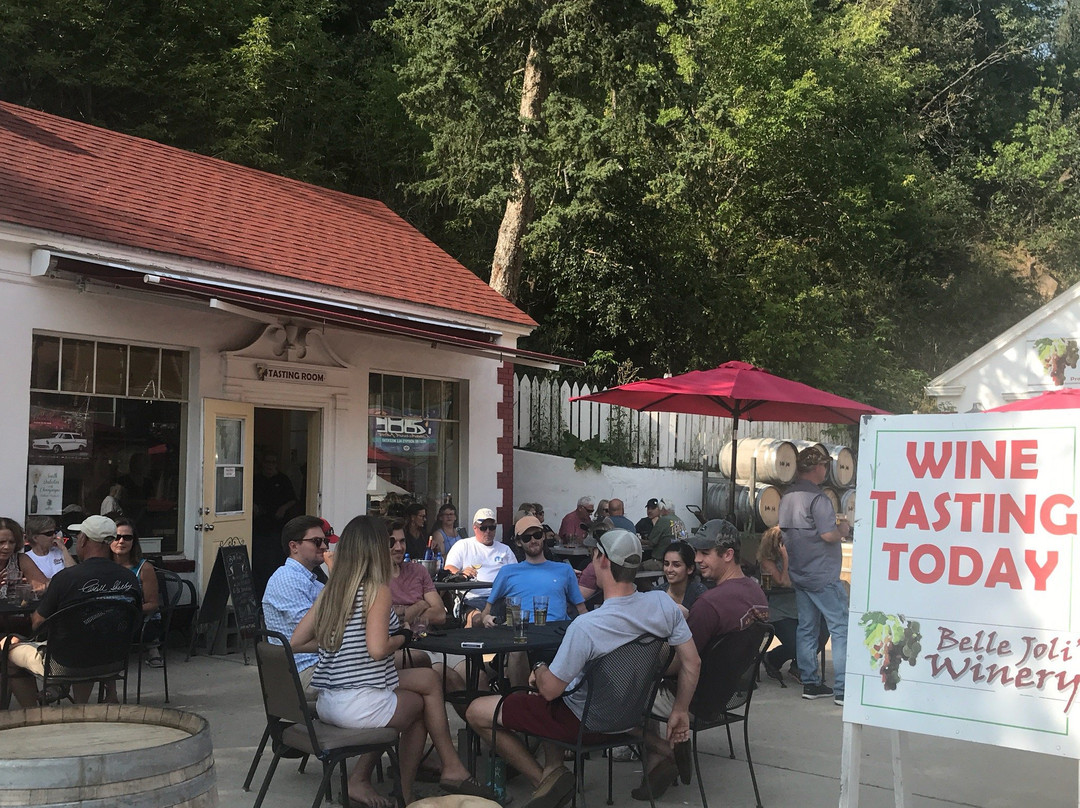 Belle Joli Winery Tasting Room-戴德伍德必去景点