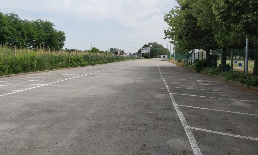 Kartodromo Happy Valley景点图片