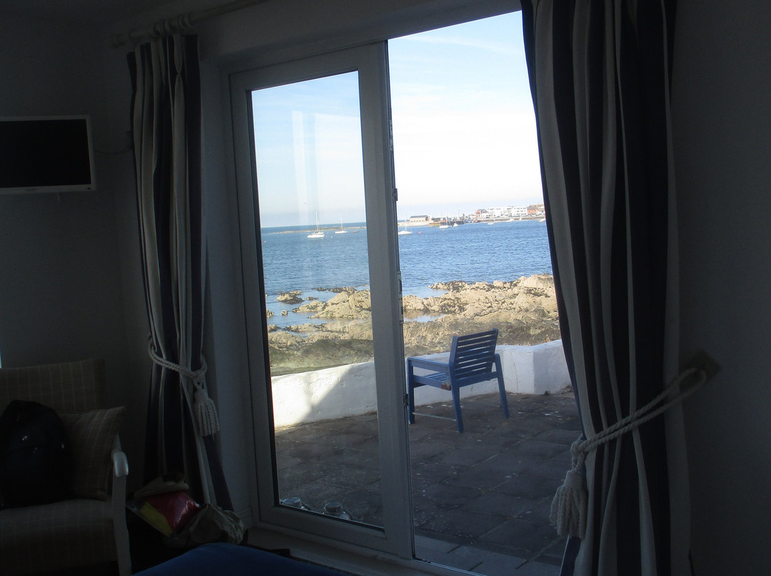 The White Cottages主图