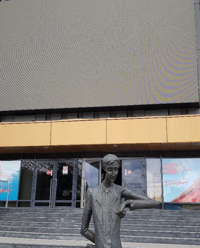 Sculpture Svidaniye-伊尔库茨克必去景点