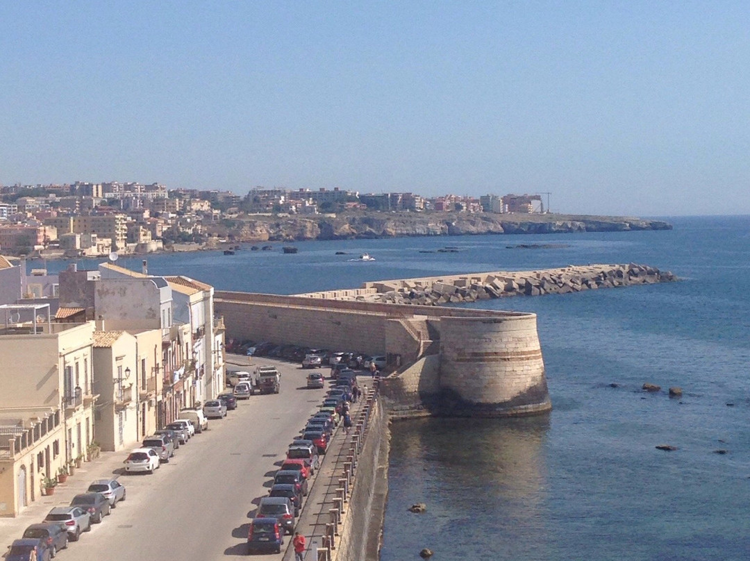 多莫斯马里阿贝尼西尔酒店主图