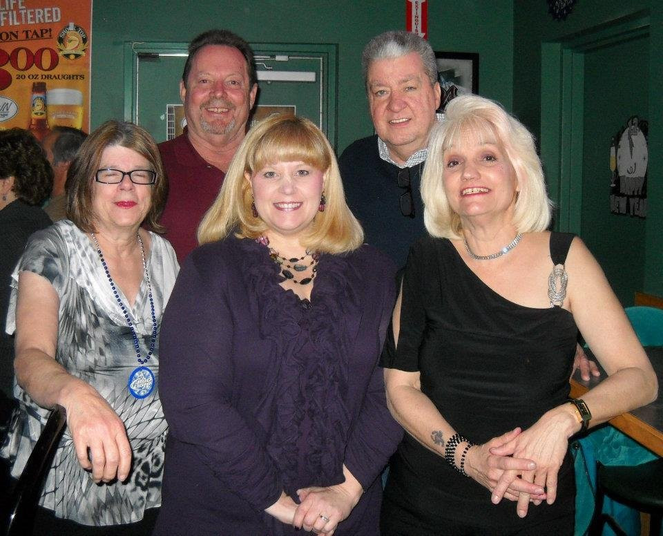 The Crown Sports Pub-Reynoldsburg必去景点