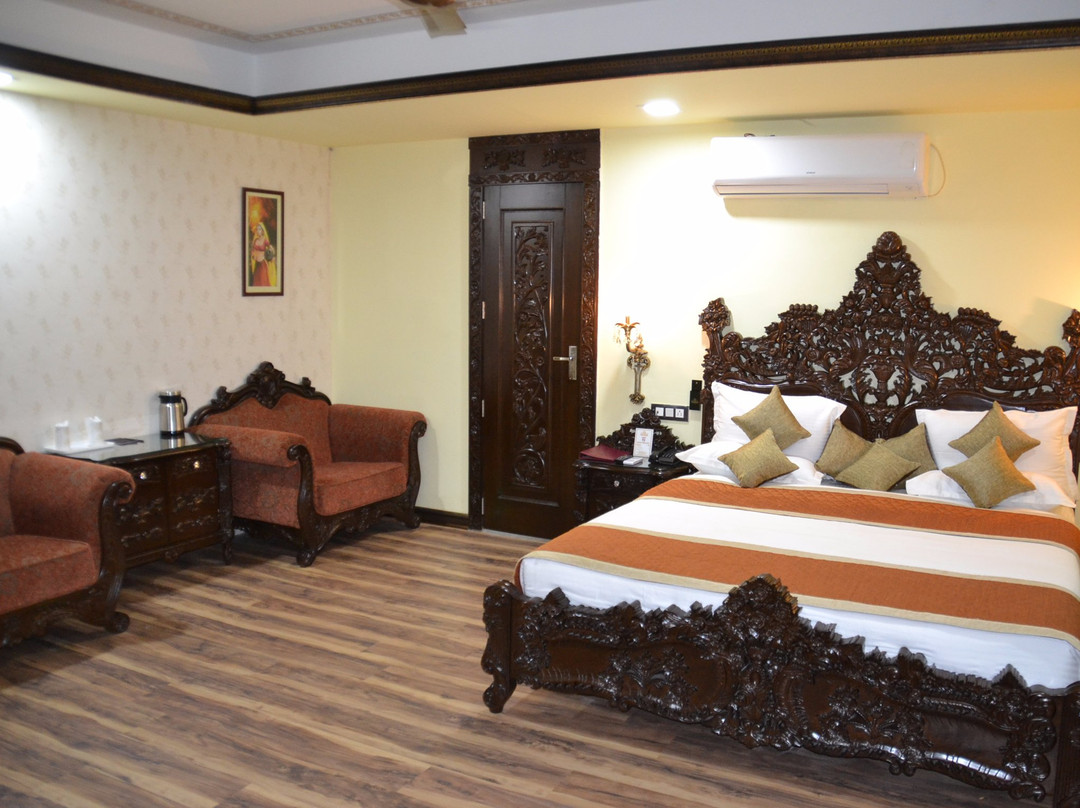 The Surya Hotel主图