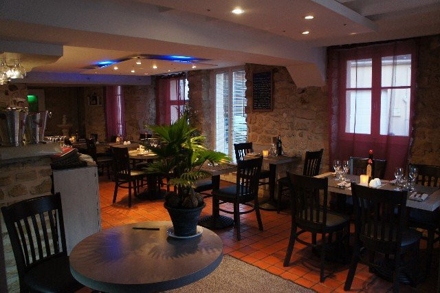 Vaux-sur-Seine餐馆和美食-Sol y Luna