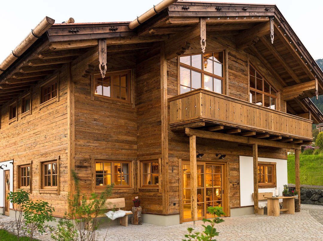 Alpzitt Chalets im Dorf主图