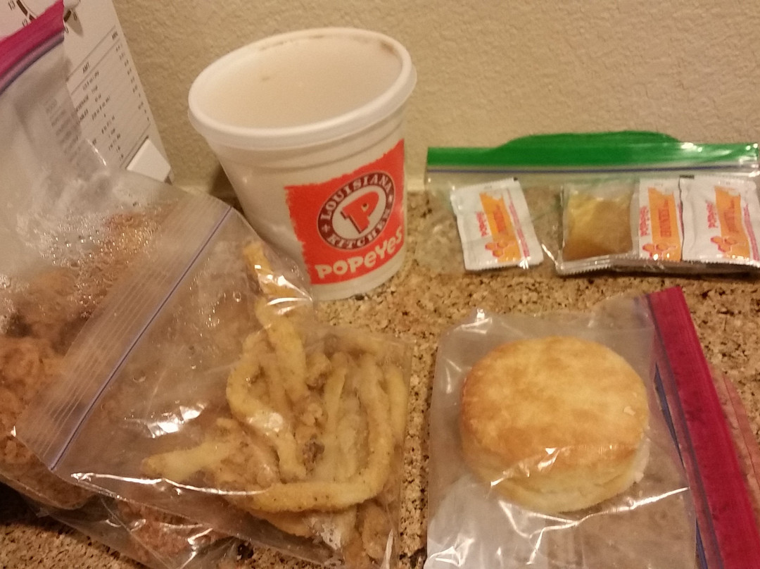 Fort Cavazos餐馆和美食-Popeyes Louisiana Kitchen