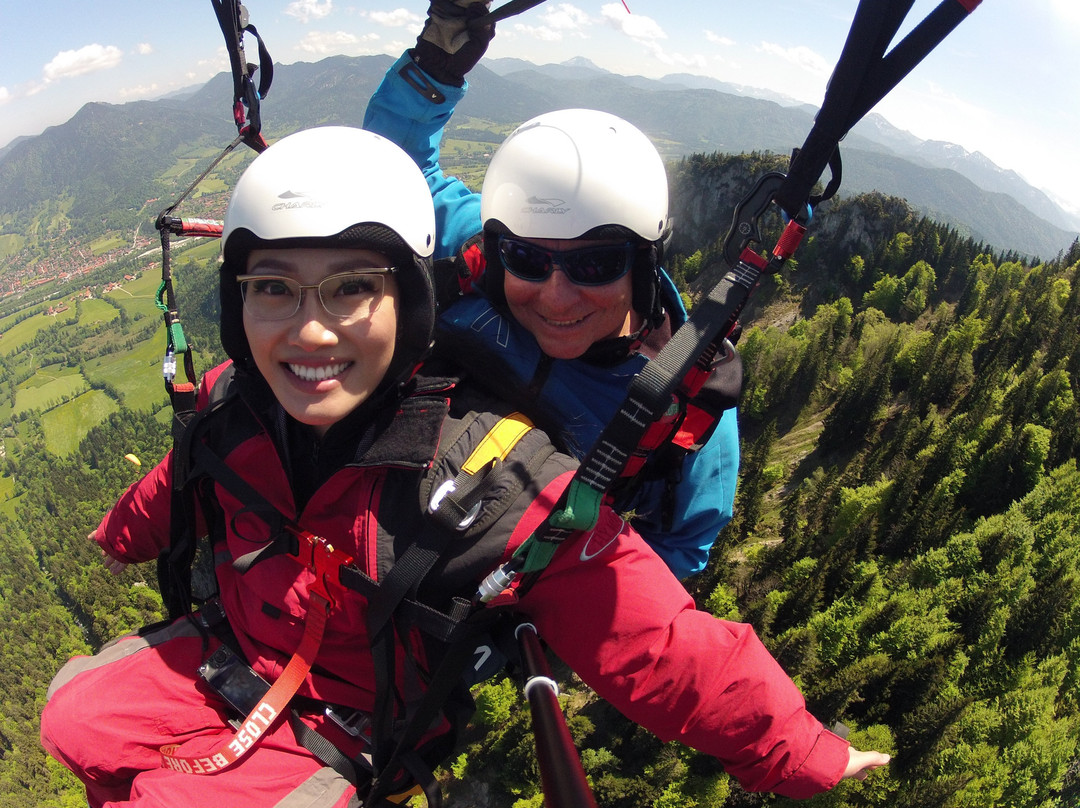 Paraworth Tandem Paragliding景点图片