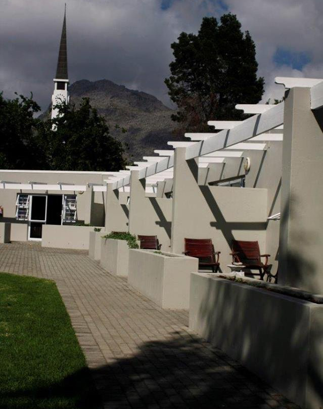 Village Guest House & Restaurant主图