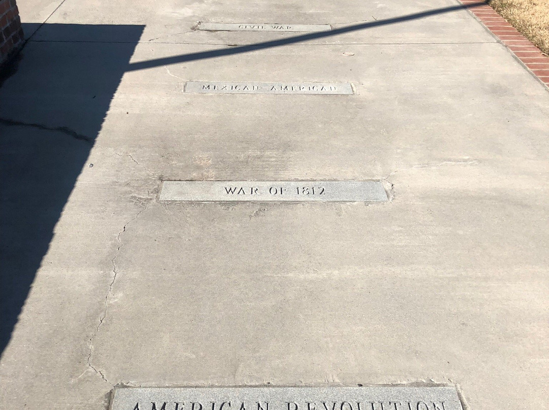 Darlington Veterans Memorial景点图片