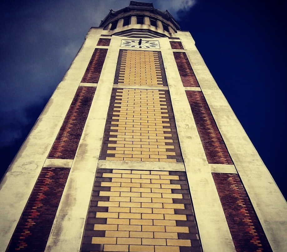 Église Sainte-Chrysole-Comines必去景点