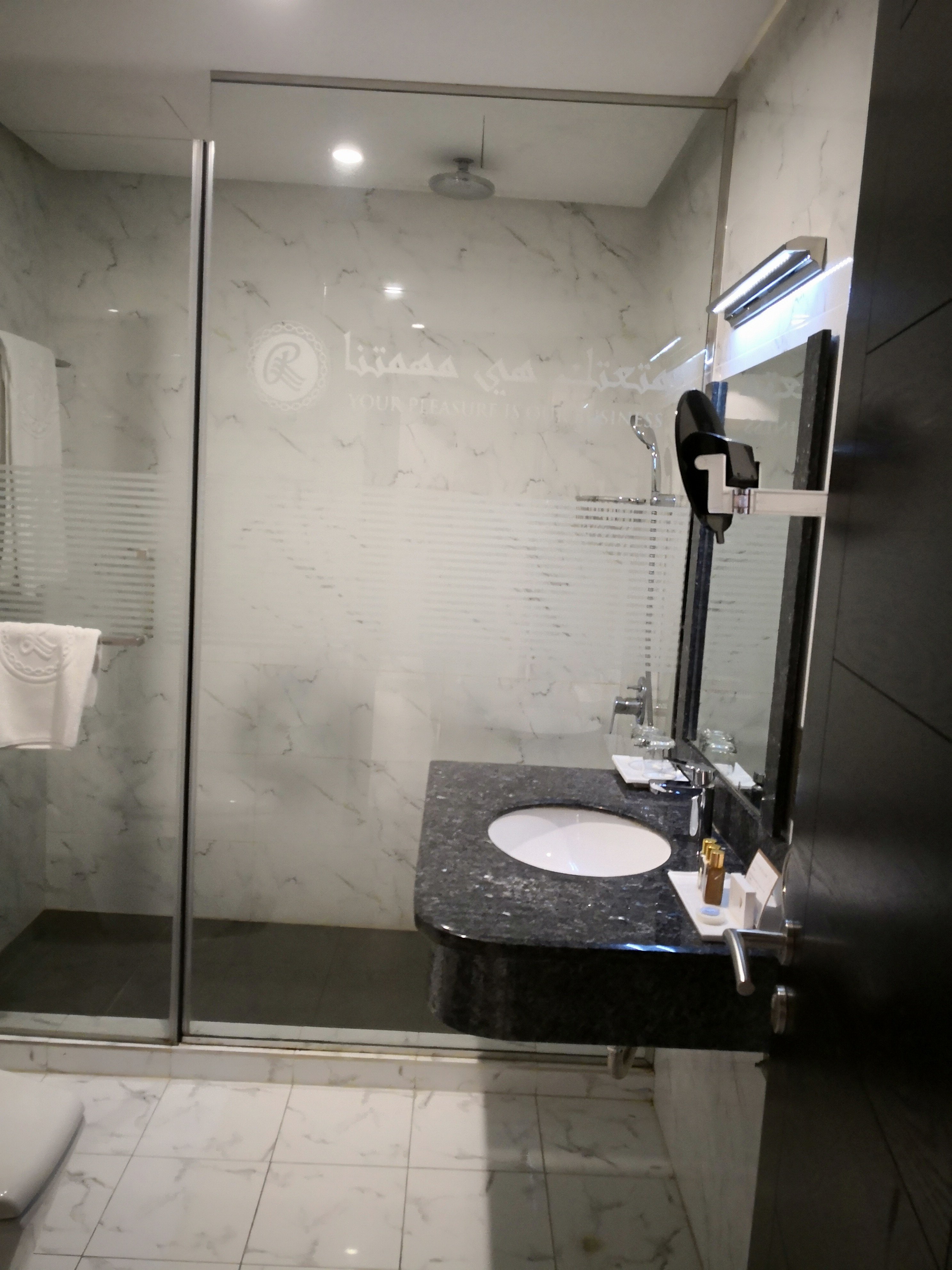 Ramee Rose Hotel-浴室