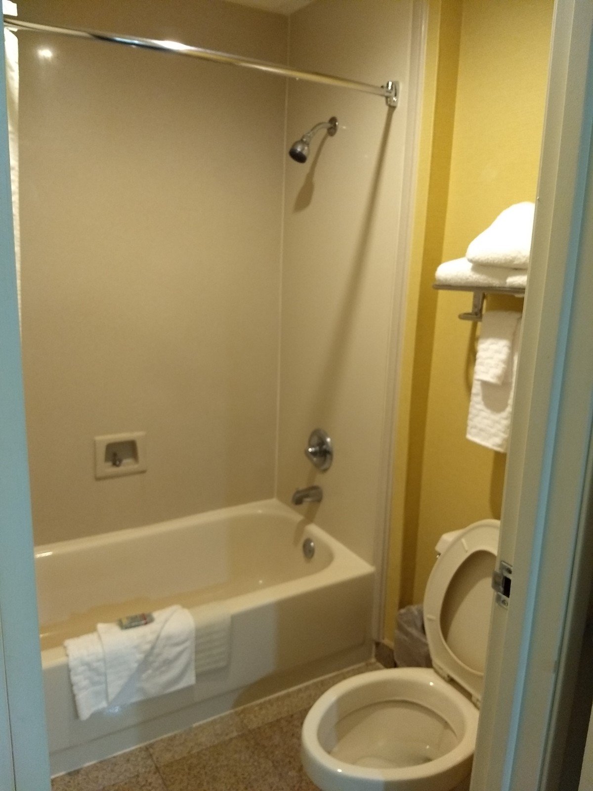 Quality Inn Jacksonville - Orange Park near Naval Air Station-浴室