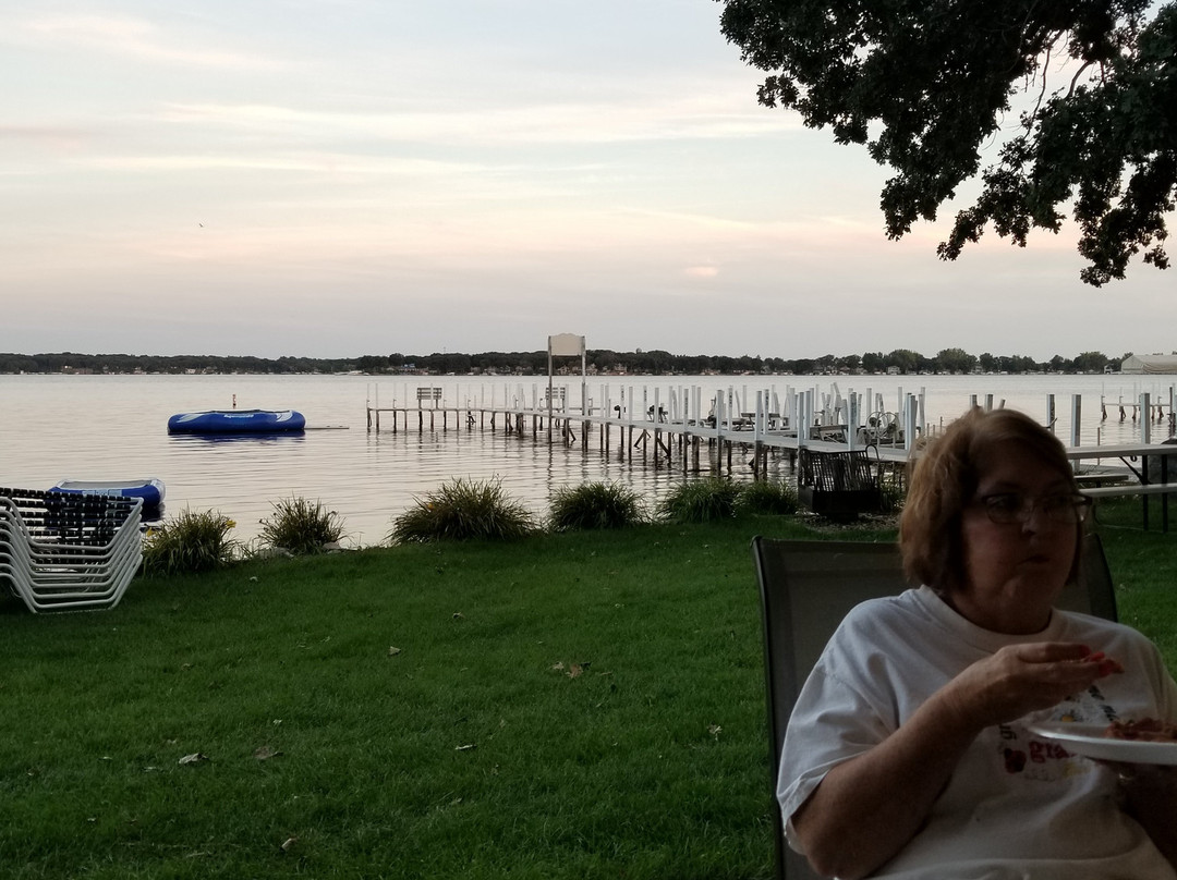 Crescent Beach Resort主图