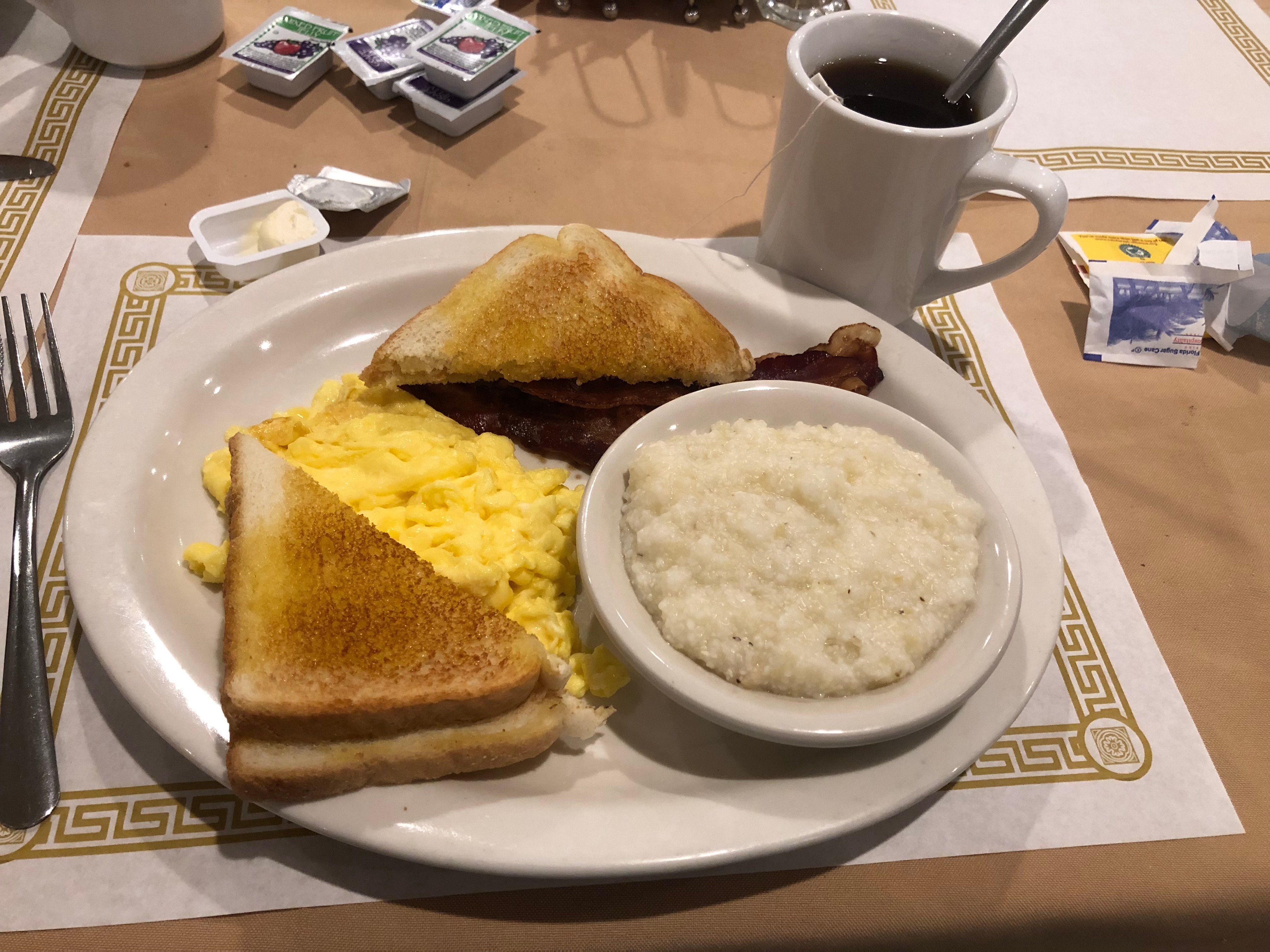 Best Western Crossroads Inn-餐饮