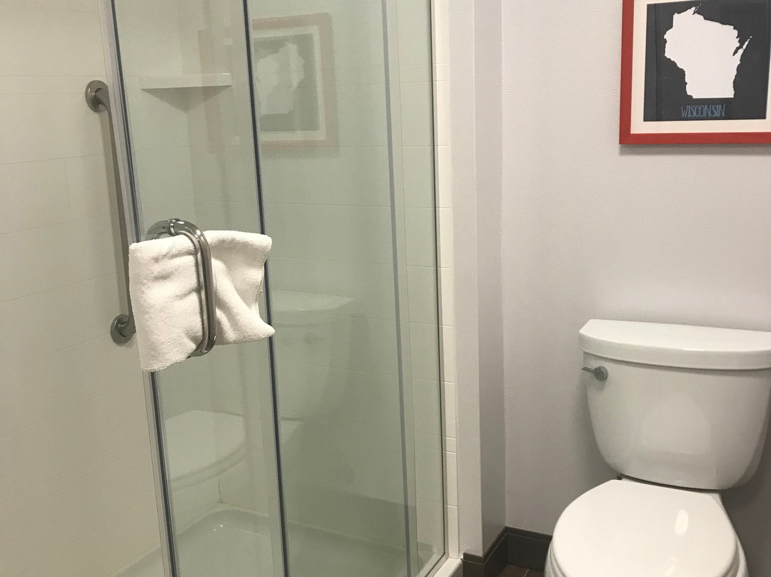 Hampton Inn & Suites Menomonie主图