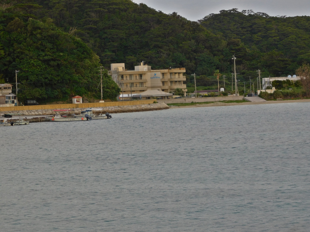 庆良间海滨酒店主图