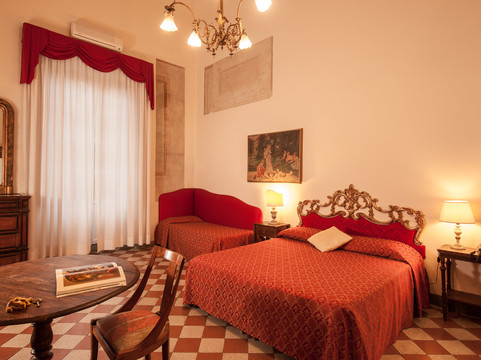 安纳利纳酒店主图