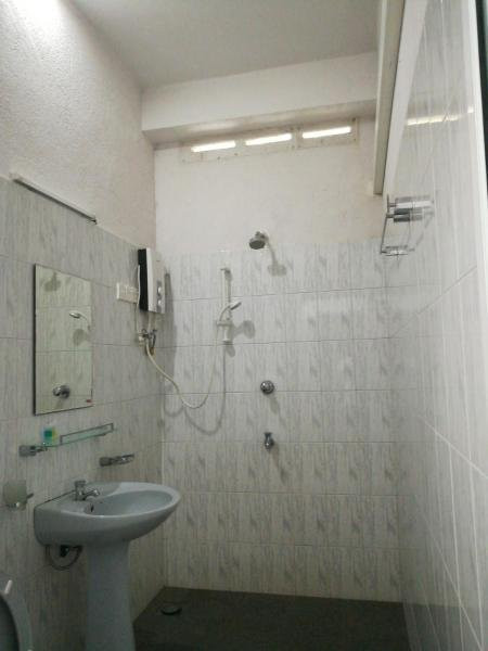 Thilini Tour Inn主图