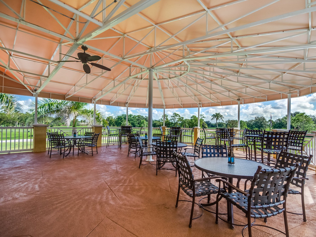 Kingsway Country Club-夏洛特港必去景点