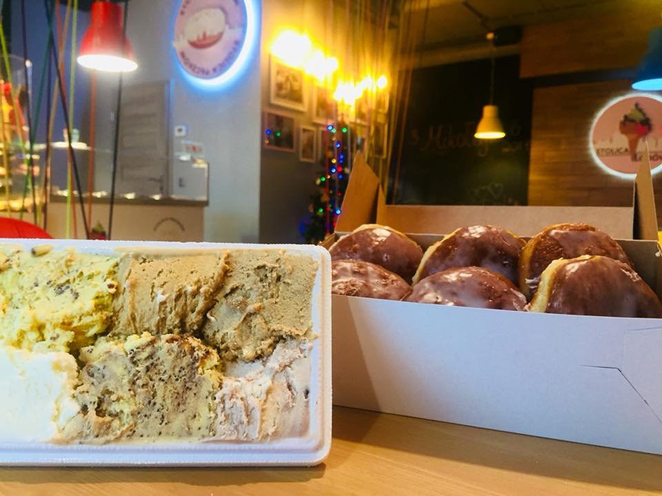 Blizne Laszczynskiego餐馆和美食-Stolica Pączków Tradycyjnych