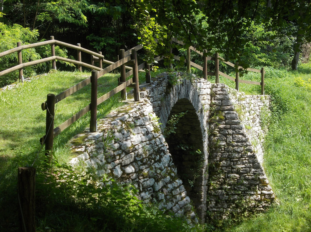 Ponte Romano Lungo la Via Claudia Augusta Altinate景点图片