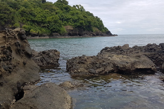 Flat Rock Beach Resort主图