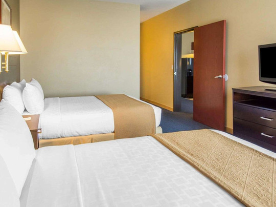 Quality Inn & Suites Liberty Lake - Spokane Valley主图