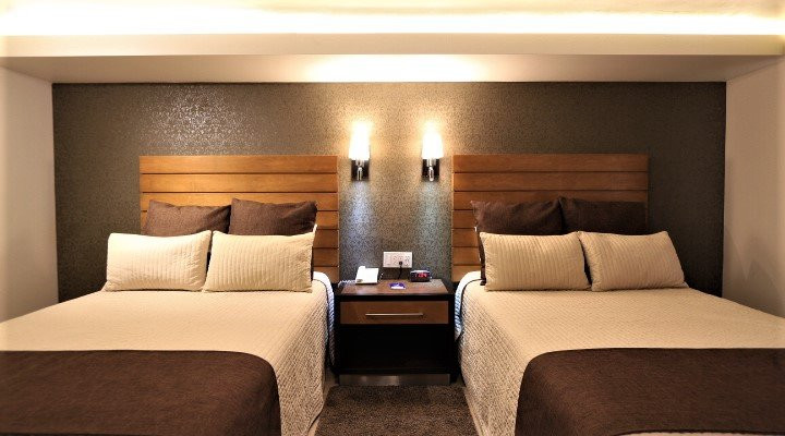 Hotel La Pinta主图