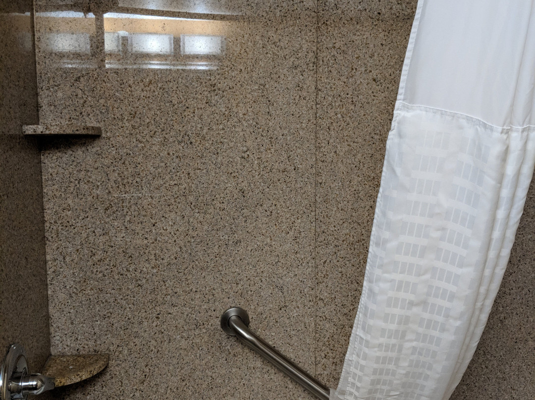 Quality Inn Near Walden Galleria Mall主图