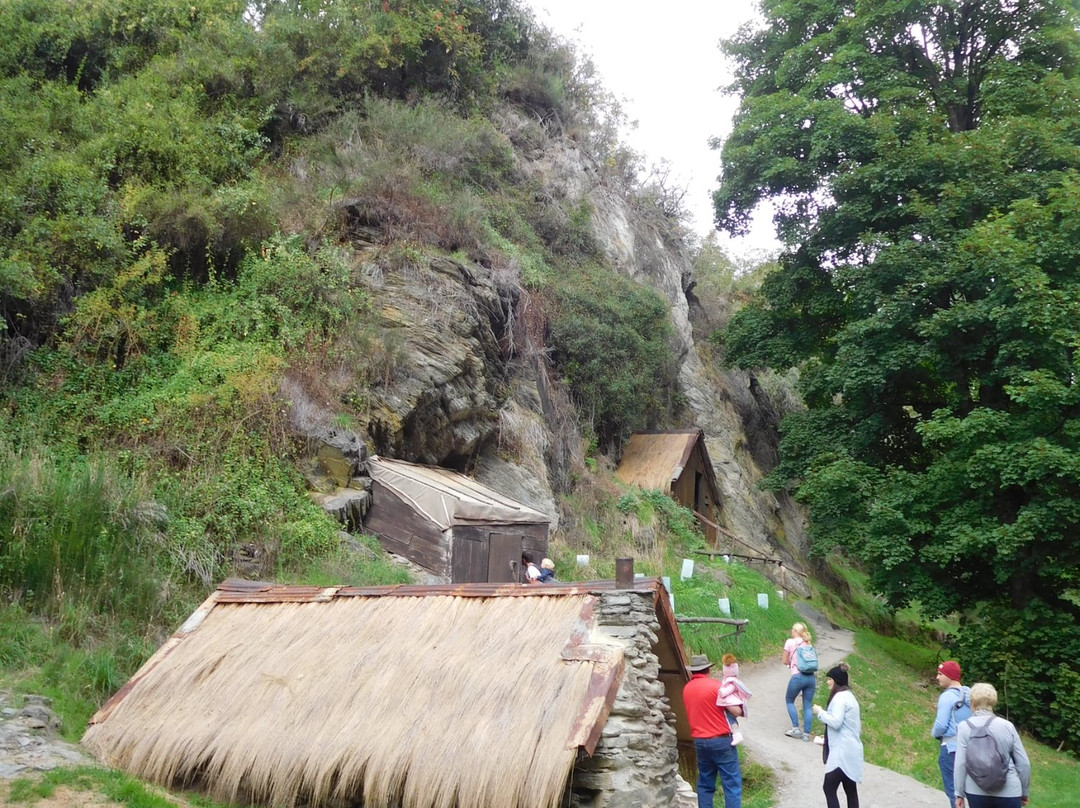 箭镇华人村景点图片