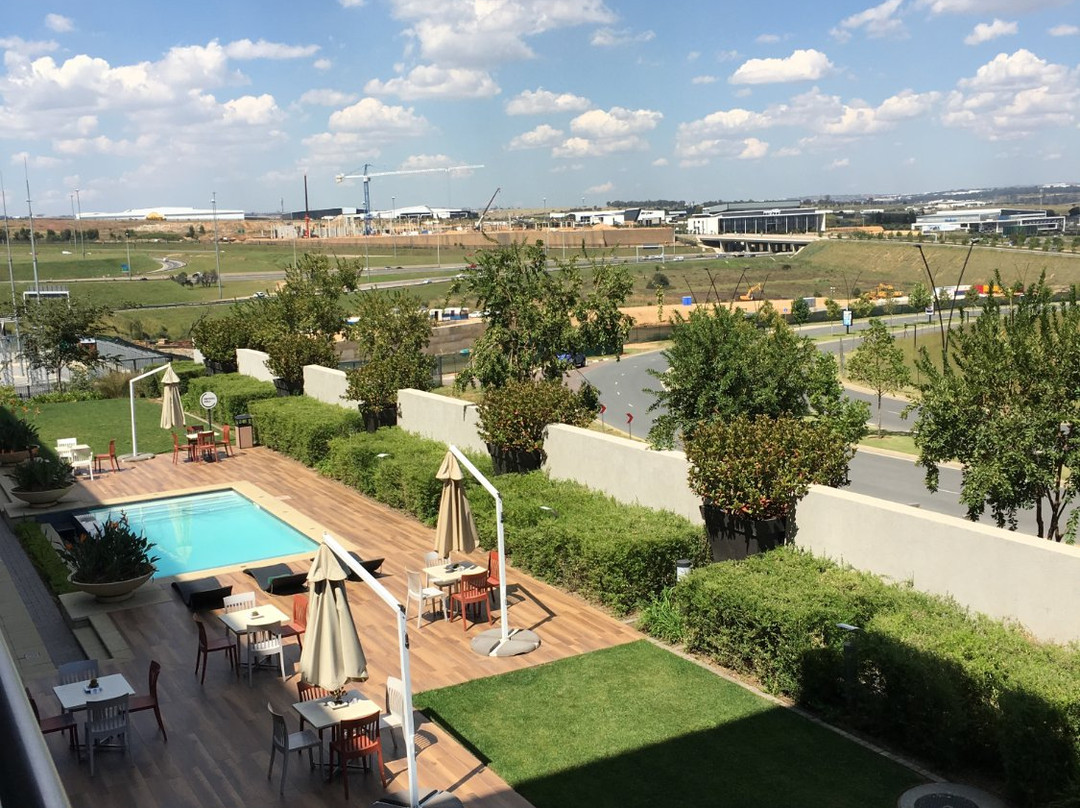 City Lodge Hotel Waterfall City主图