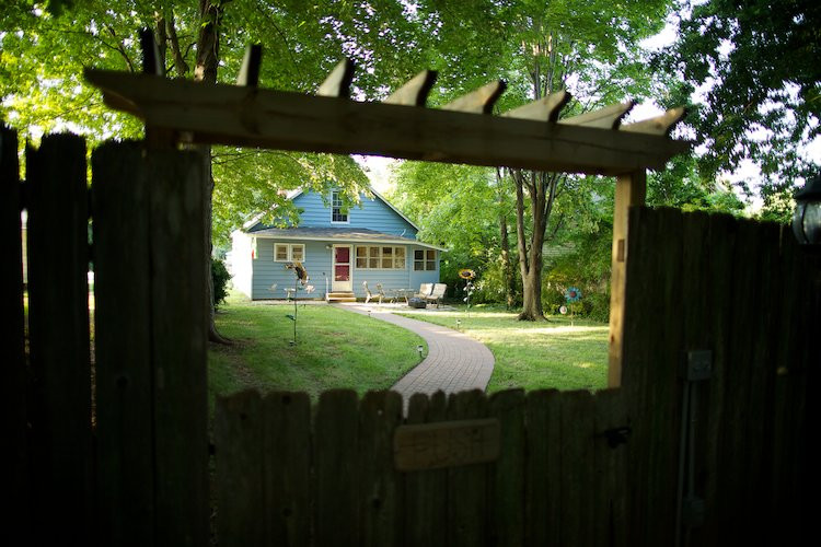 Cooper's Landing Inn主图