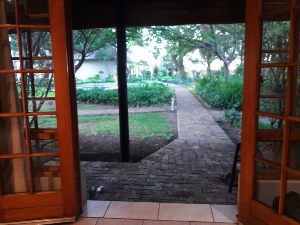 The Safari Club Guest Lodge主图