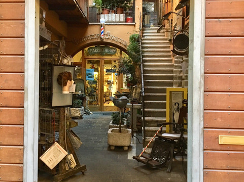 Ufficio Informazioni Turistiche I.A.T.-萨罗必去景点