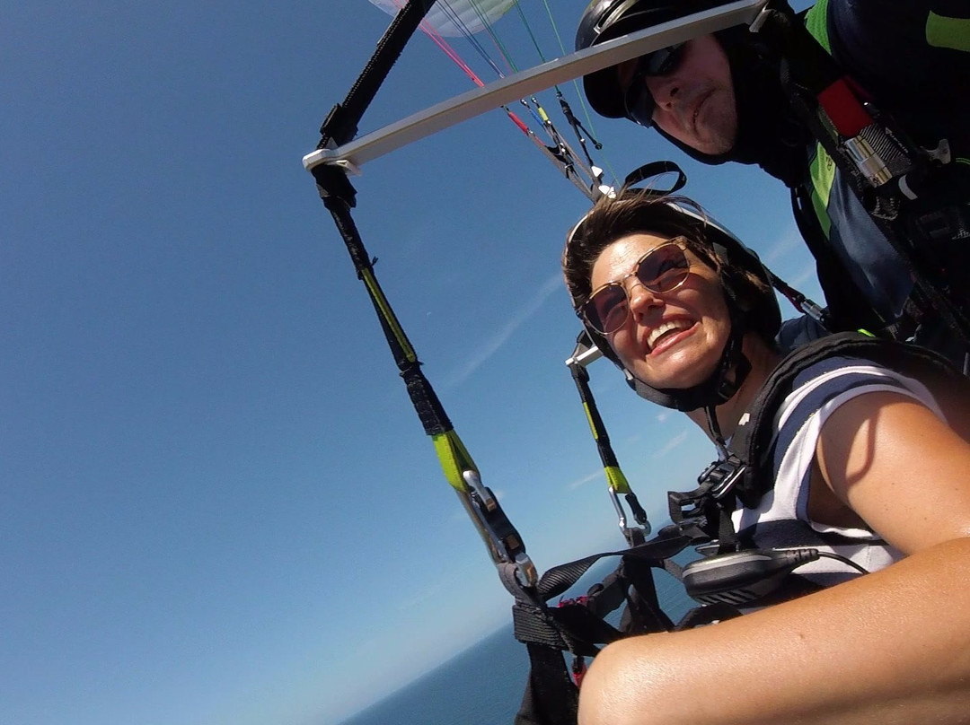 Sky Out Paragliding景点图片