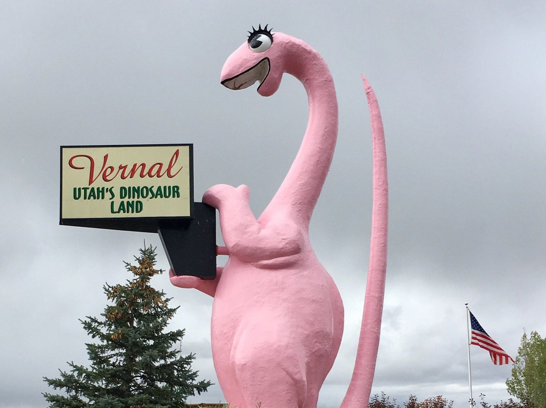 Pink Brontosaurus-Vernal必去景点