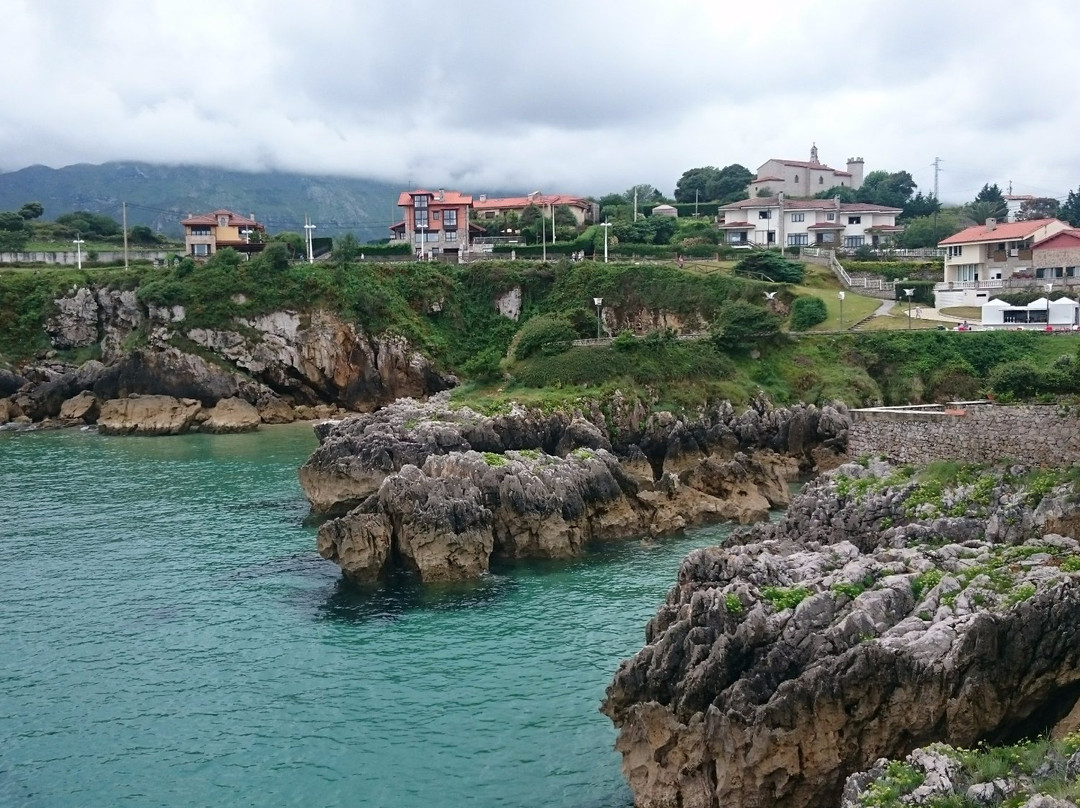 Faro de Llanes-利亚内斯必去景点