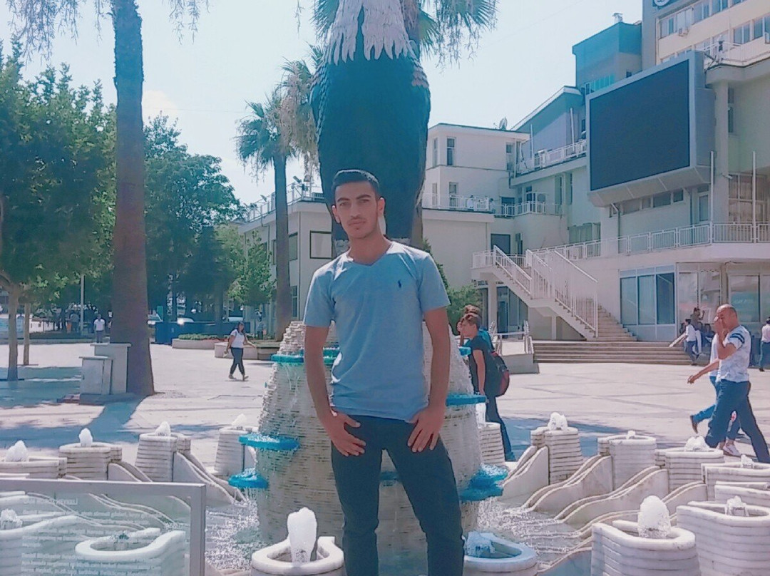 Horoz Heykeli